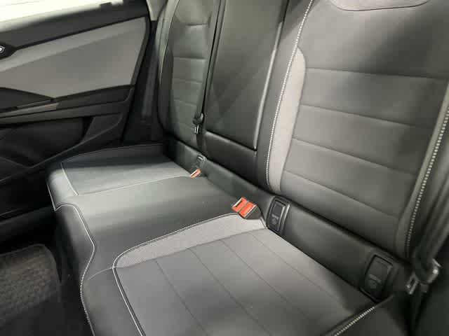 2023 Volkswagen Taos SE Pure White at HGreg Houston