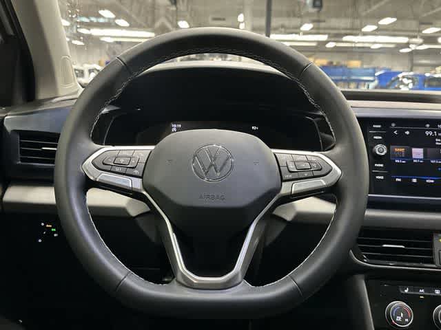 2023 Volkswagen Taos SE Pure White at HGreg Houston