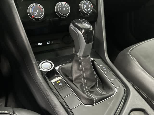 2023 Volkswagen Taos photo 24 of 32