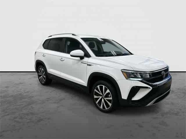 2024 Volkswagen Taos SE White at Honda of Clear Lake