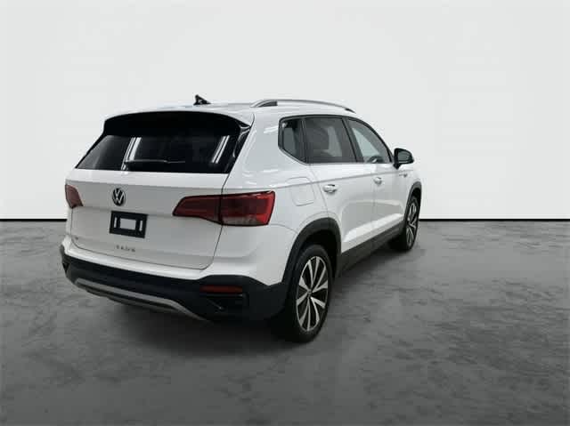 2024 Volkswagen Taos SE White at Honda of Clear Lake