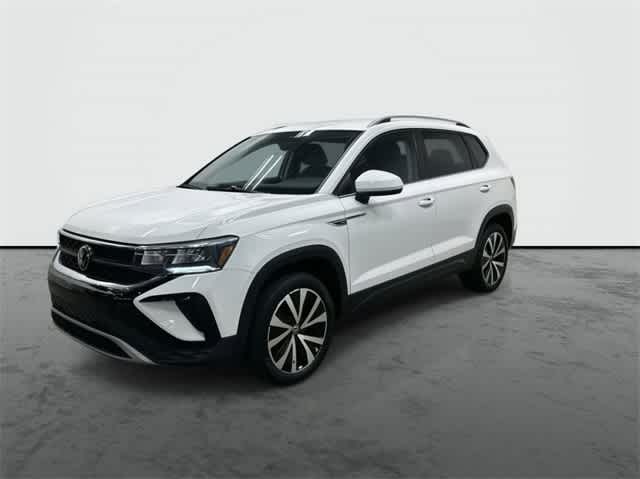 2024 Volkswagen Taos SE White at Honda of Clear Lake