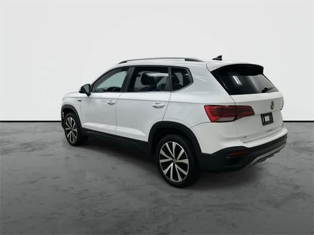 2024 Volkswagen Taos SE White at Honda of Clear Lake