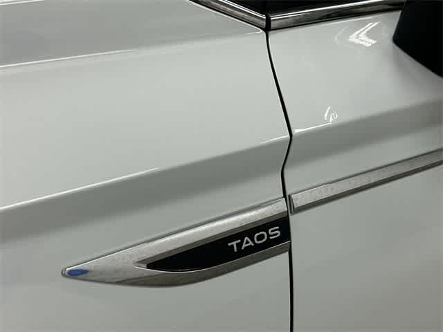 2024 Volkswagen Taos SE White at Honda of Clear Lake