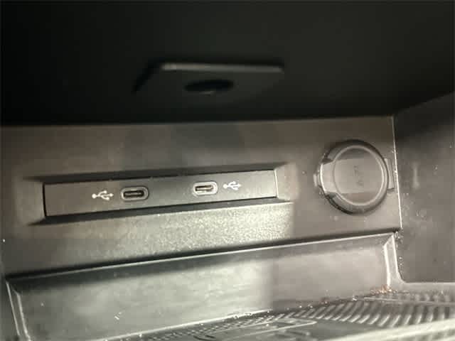 2024 Volkswagen Taos SE White at Honda of Clear Lake