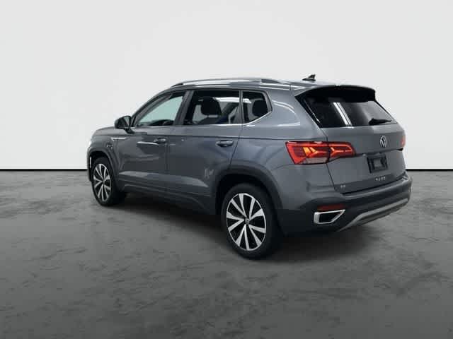 2024 Volkswagen Taos SE Gray at Team Mazda