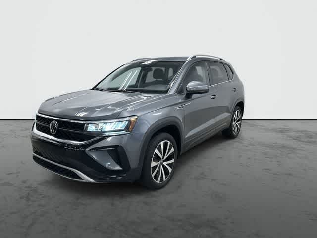 2024 Volkswagen Taos SE Gray at Team Mazda
