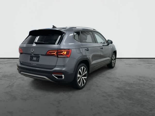 2024 Volkswagen Taos SE Gray at Team Mazda