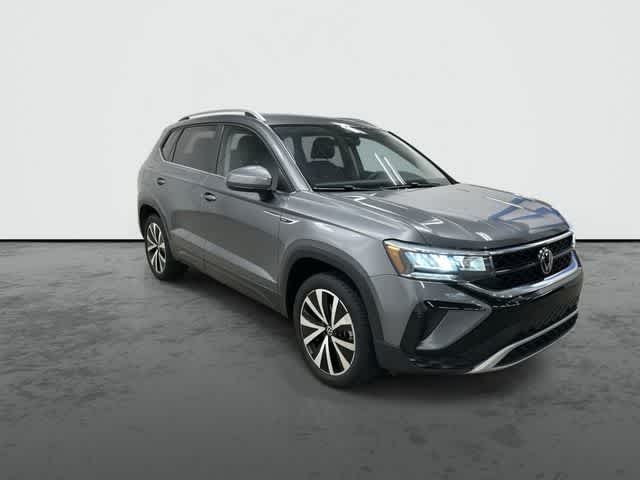 2024 Volkswagen Taos SE Gray at Team Mazda