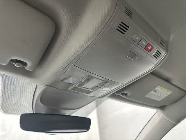 2024 Volkswagen Taos SE  at Mercedes-Benz of Houston North
