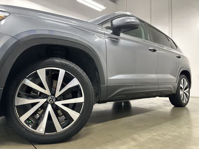 2024 Volkswagen Taos SE  at Mercedes-Benz of Houston North