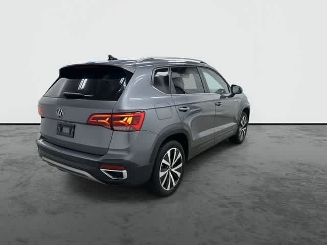 2024 Volkswagen Taos SE Platinum Gray Metallic at Texan GMC Buick