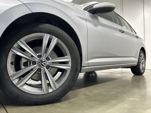 2024 Volkswagen Jetta SE Pyrite Silver Metallic at Lone Star Chevrolet