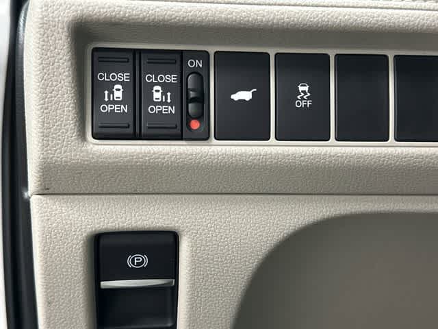 2026 Honda Odyssey EX-L Platinum White Pearl at Honda of Clear Lake