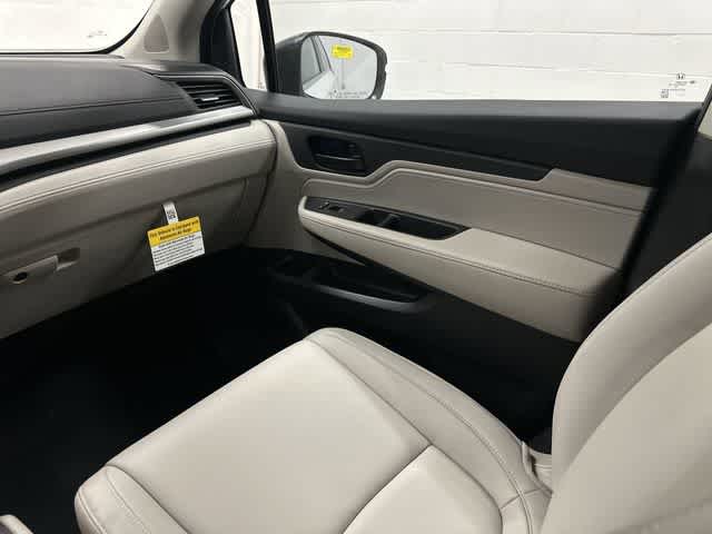 2026 Honda Odyssey EX-L Platinum White Pearl at Honda of Clear Lake