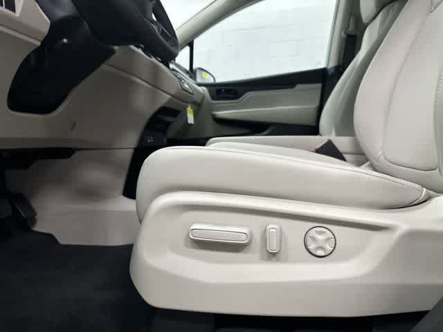 2026 Honda Odyssey EX-L Platinum White Pearl at Honda of Clear Lake