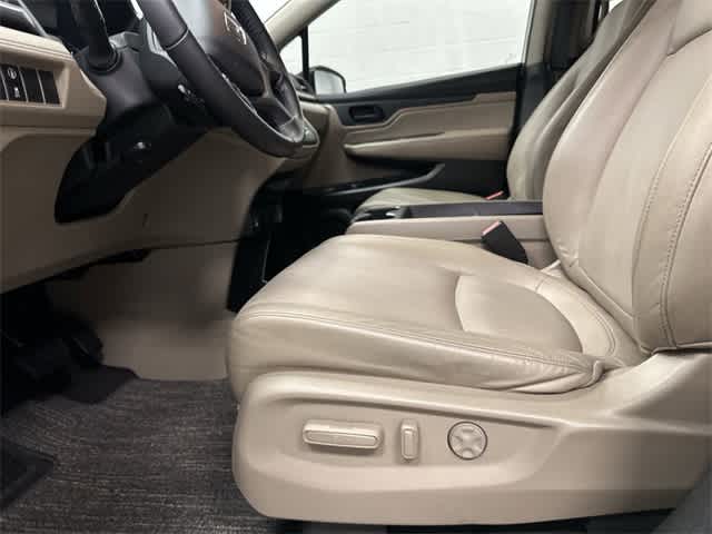 2023 Honda Odyssey EX-L Platinum White Pearl at Helfman Ford