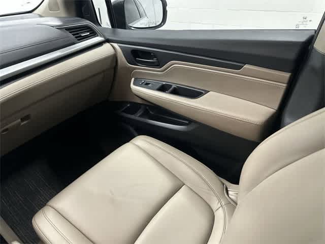 2023 Honda Odyssey EX-L Platinum White Pearl at Helfman Ford