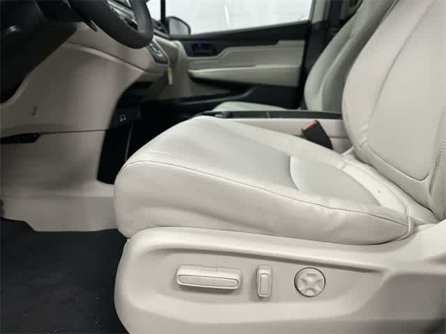 2026 Honda Odyssey EX-L Solar Silver Metallic at Honda of Clear Lake