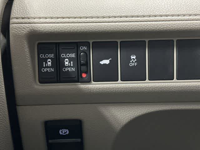 2026 Honda Odyssey EX-L Solar Silver Metallic at Honda of Clear Lake