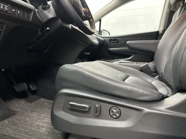 2025 Honda Odyssey EX-L Modern Steel Metallic at Honda of Clear Lake