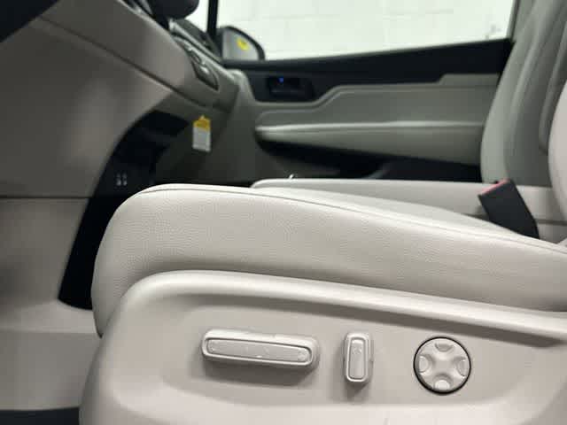 2026 Honda Odyssey EX-L Platinum White Pearl at Honda of Clear Lake