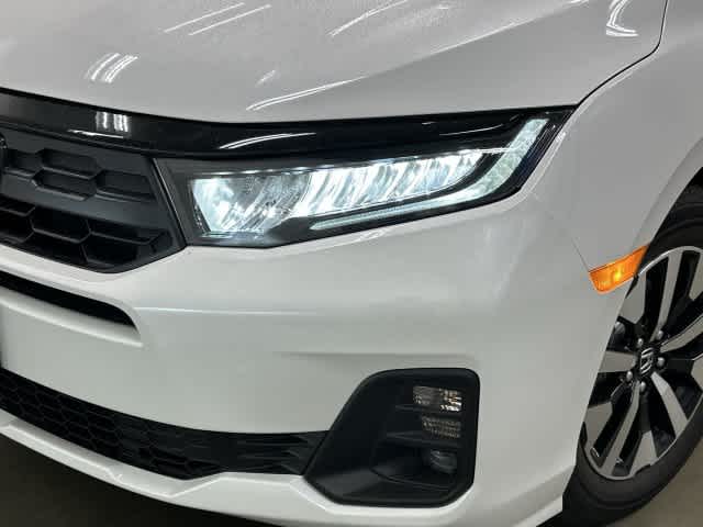 2026 Honda Odyssey photo 31 of 32
