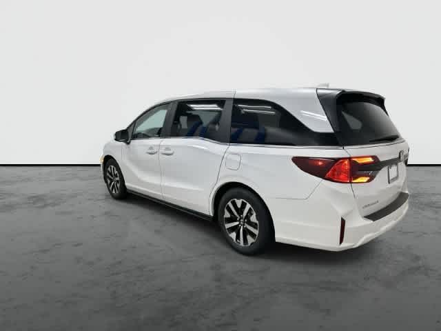 2026 Honda Odyssey photo 9 of 32