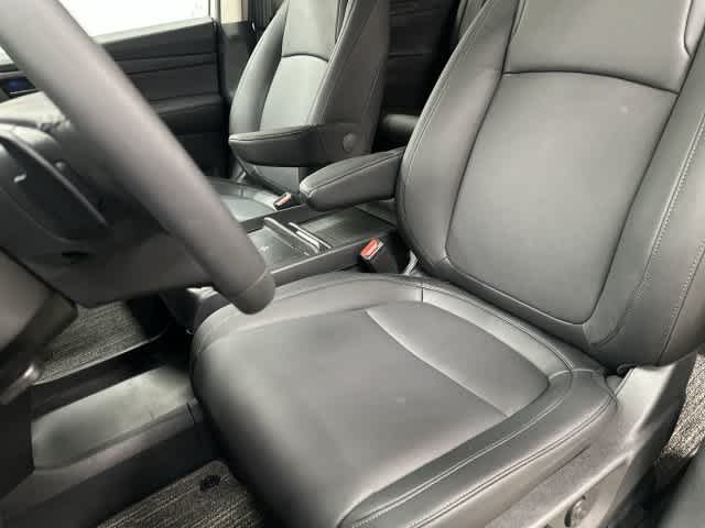2026 Honda Odyssey photo 10 of 32