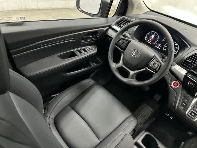 2026 Honda Odyssey photo 12 of 32