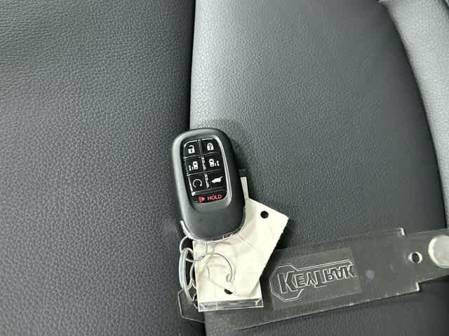 2026 Honda Odyssey photo 32 of 32
