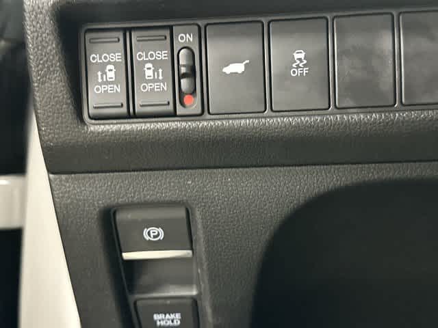 2025 Honda Odyssey photo 19 of 32