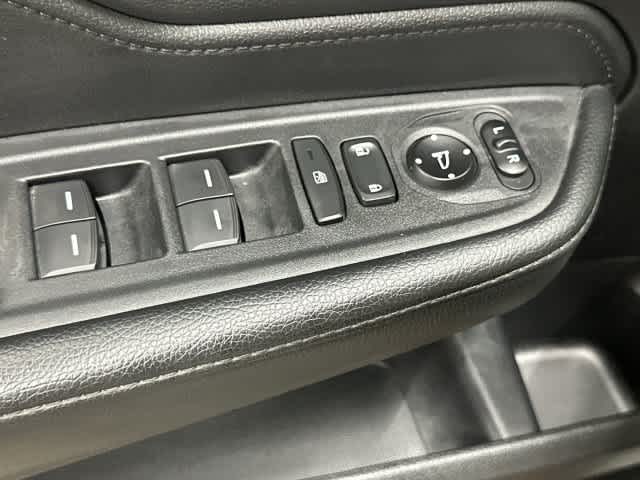 2025 Honda Odyssey photo 20 of 32