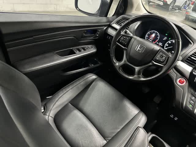 2025 Honda Odyssey photo 12 of 32