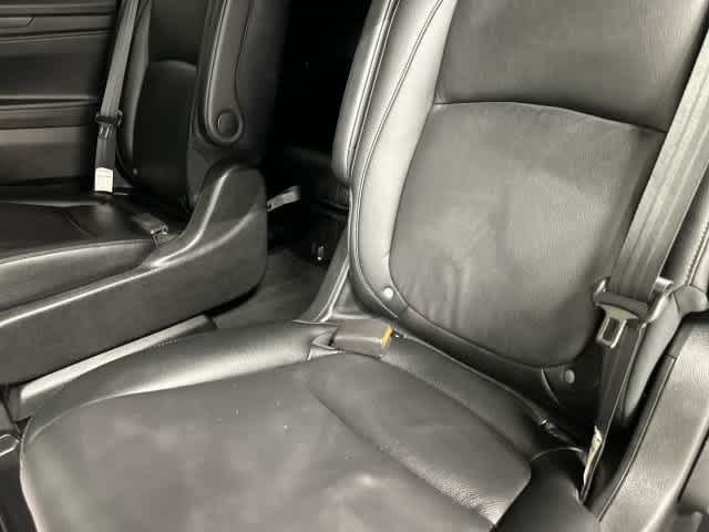 2025 Honda Odyssey photo 11 of 32