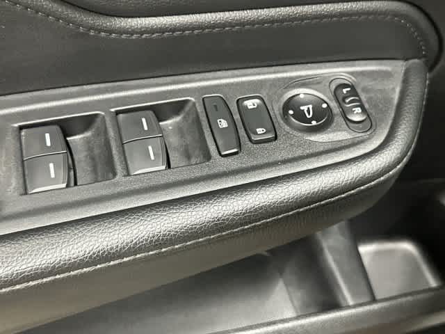 2025 Honda Odyssey photo 20 of 32