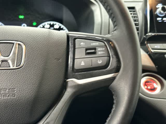 2025 Honda Odyssey photo 18 of 32