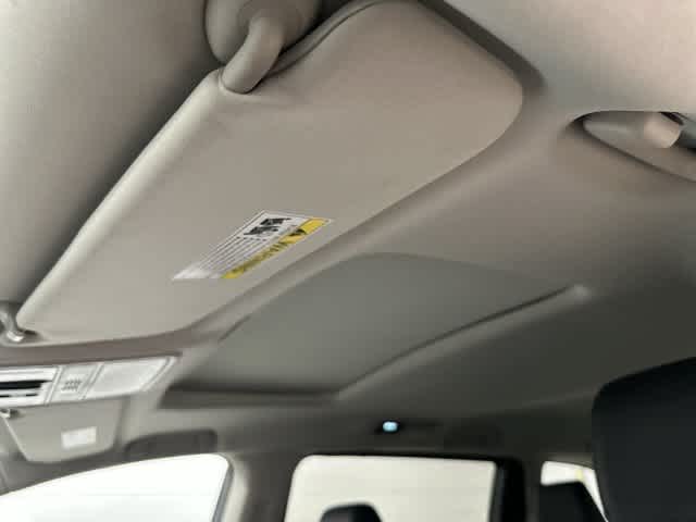 2025 Honda Odyssey photo 27 of 32
