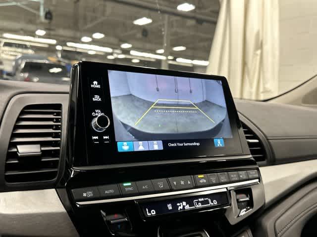 2025 Honda Odyssey photo 23 of 32