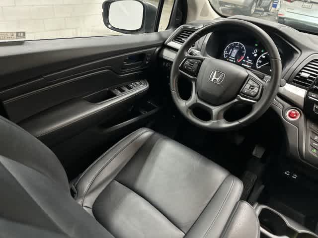 2025 Honda Odyssey photo 12 of 32