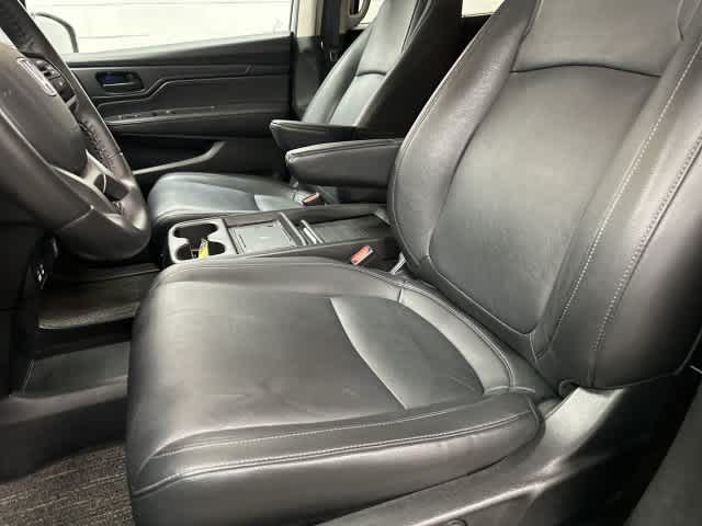 2025 Honda Odyssey photo 10 of 32