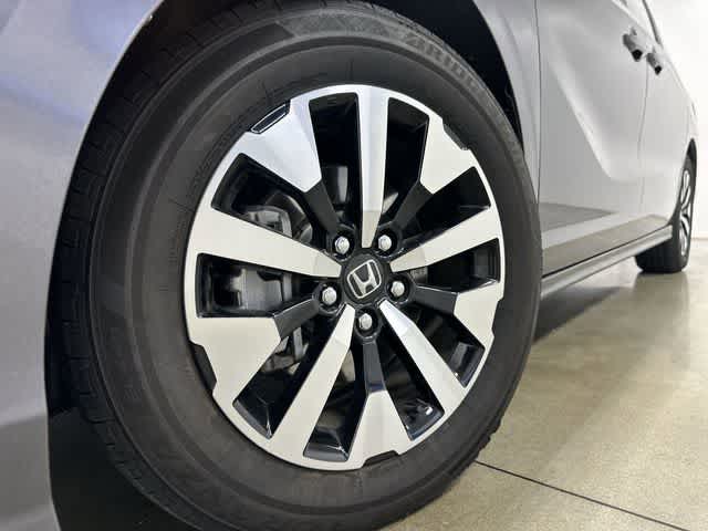 2025 Honda Odyssey EX-L Silver at Honda of Clear Lake