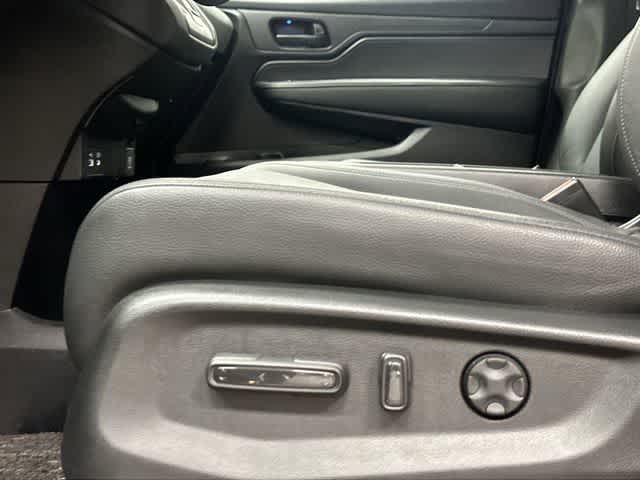 2025 Honda Odyssey EX-L Silver at Honda of Clear Lake