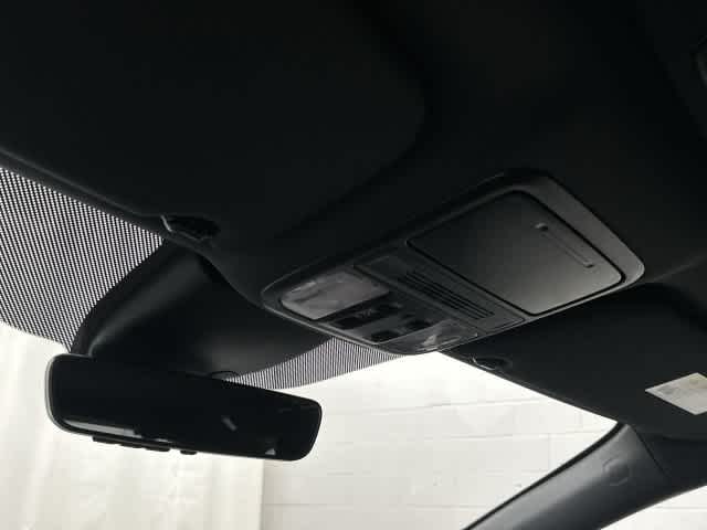2026 Honda Odyssey photo 21 of 32