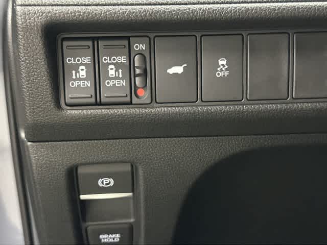 2026 Honda Odyssey photo 19 of 32
