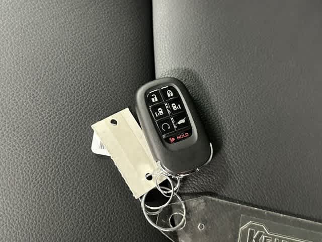 2026 Honda Odyssey photo 32 of 32