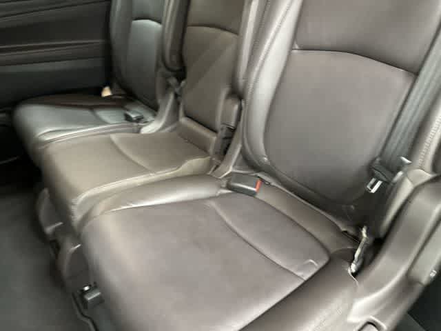 2019 Honda Odyssey EX-L w/Navi/RES Lunar Silver Metallic at Beck & Masten Kia
