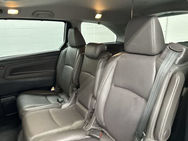 2019 Honda Odyssey EX-L w/Navi/RES Lunar Silver Metallic at Beck & Masten Kia