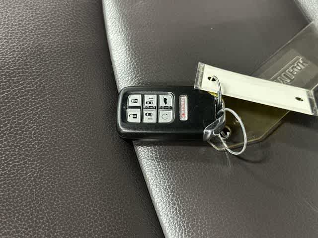 2019 Honda Odyssey EX-L White Diamond Pearl at Beck & Masten Kia