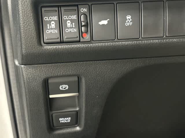 2025 Honda Odyssey photo 19 of 33